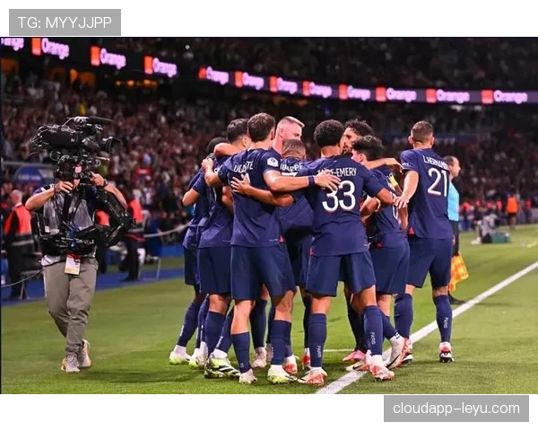 鲁伊斯获巴黎一线队机会，未来前景备受期待