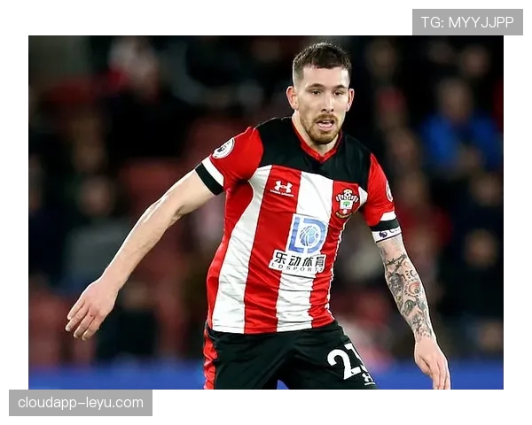 霍伊别尔：从战术指挥官到球队灵魂，领导力与足球智慧的完美融合