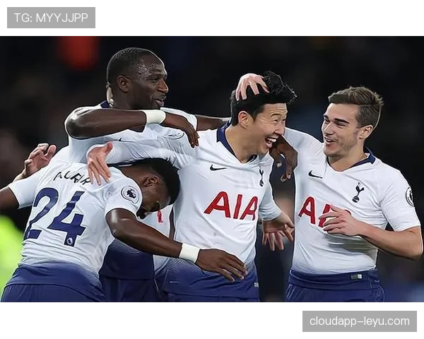 里斯本竞技逆转取胜，状态回暖引关注