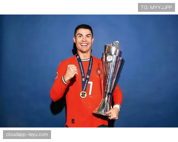 C罗状态回暖助葡萄牙夺欧国联冠军，持续高光表现引关注