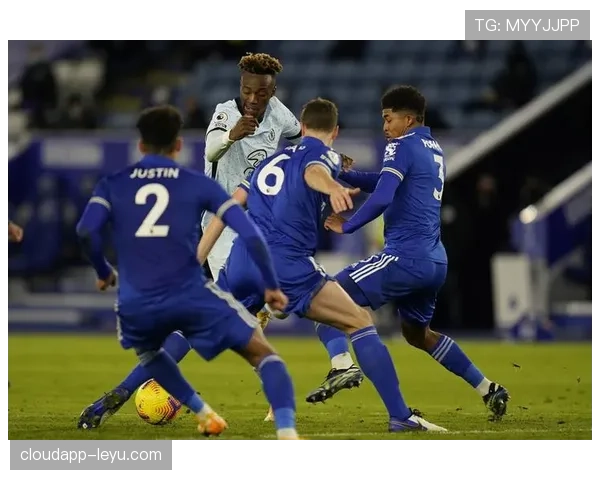 马雷斯建功助莱斯特城状态回升，强势重返英超争冠行列